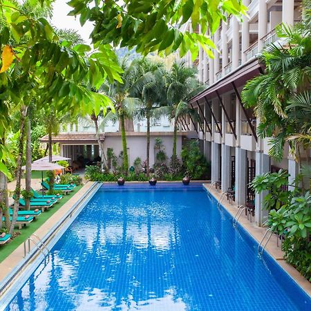 Thanthip Beach Resort Patong Dış mekan fotoğraf
