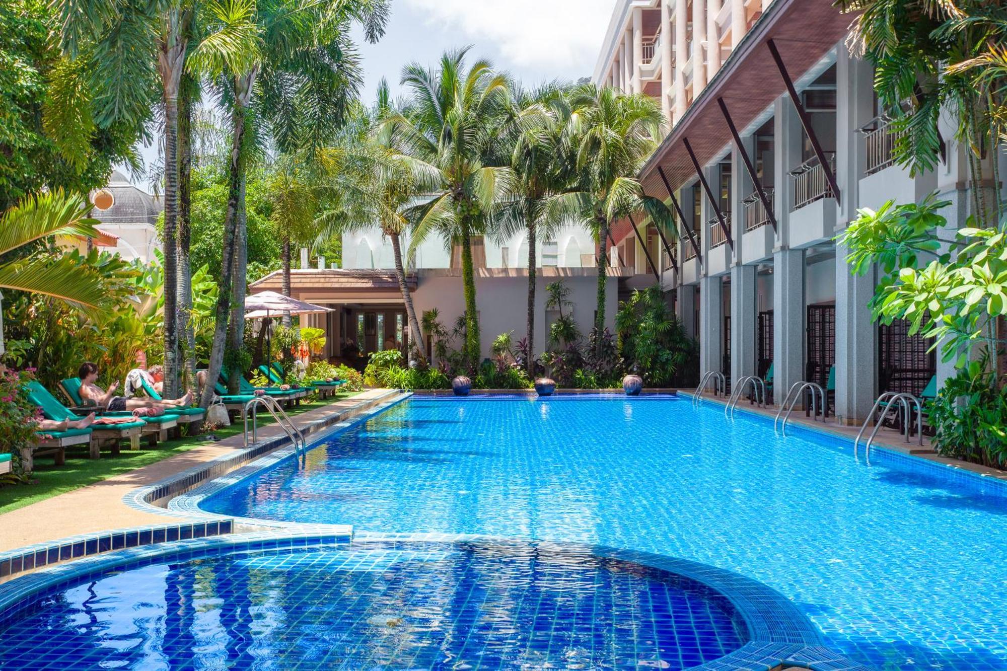 Thanthip Beach Resort Patong Dış mekan fotoğraf