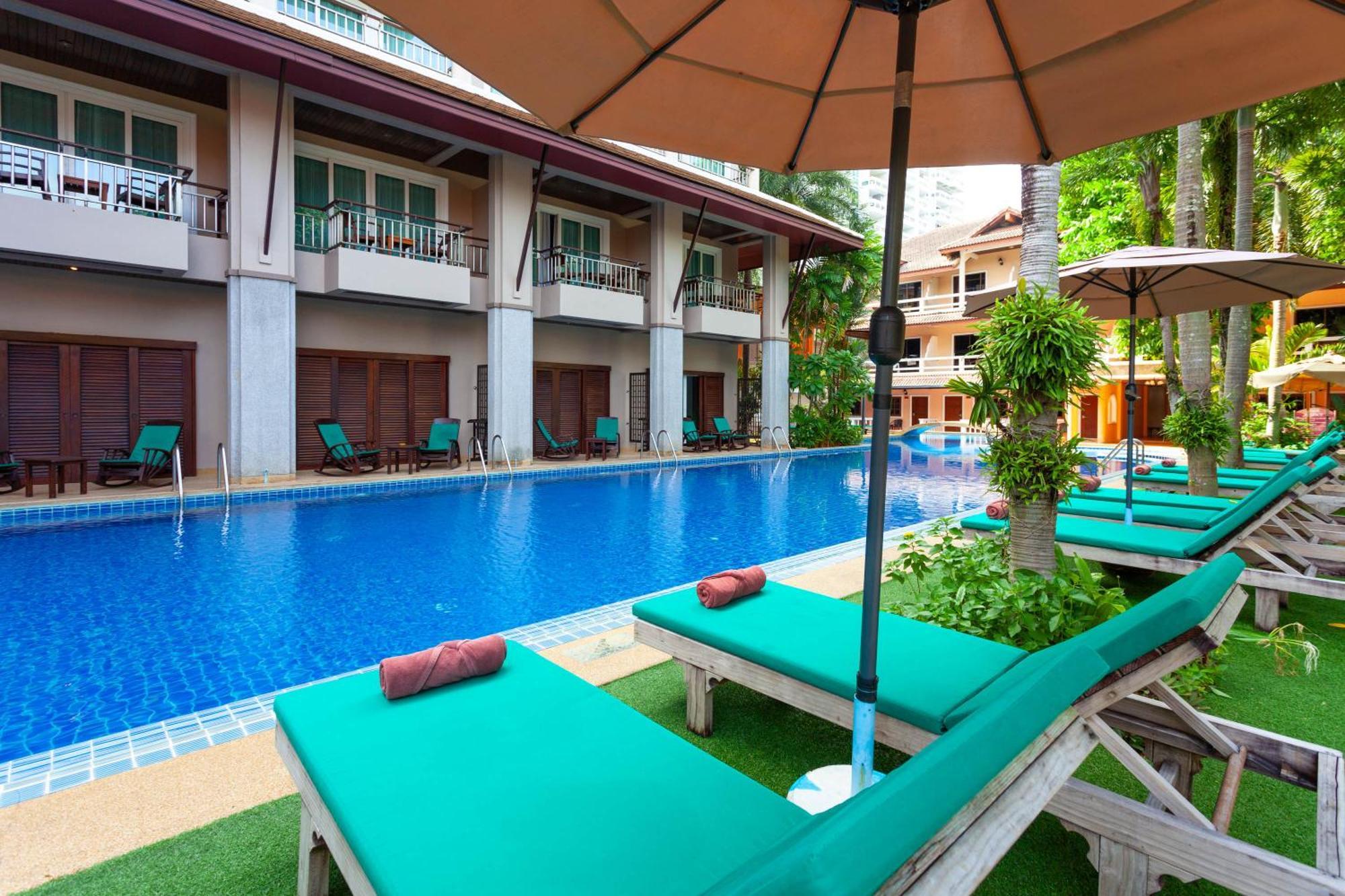 Thanthip Beach Resort Patong Dış mekan fotoğraf