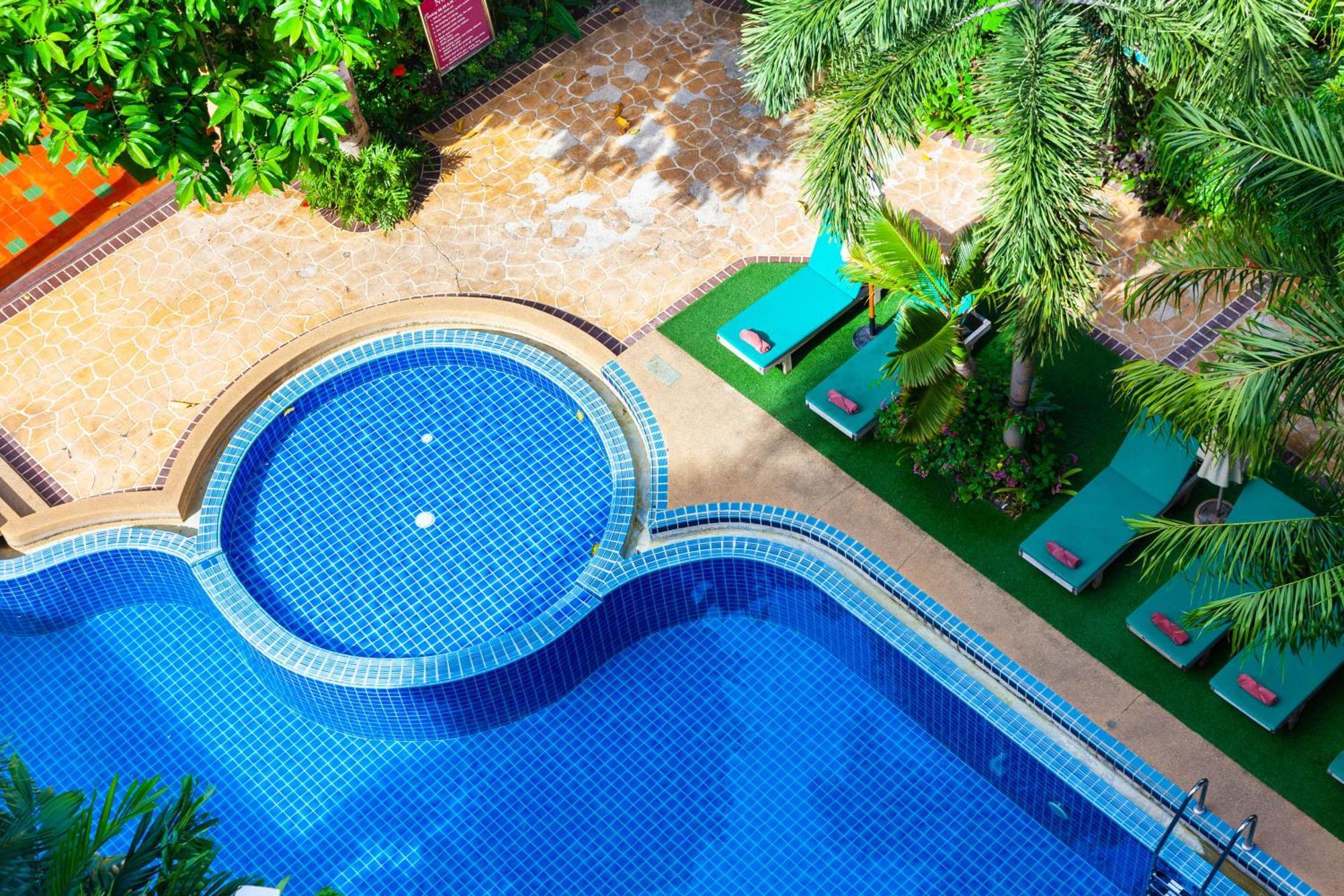 Thanthip Beach Resort Patong Dış mekan fotoğraf