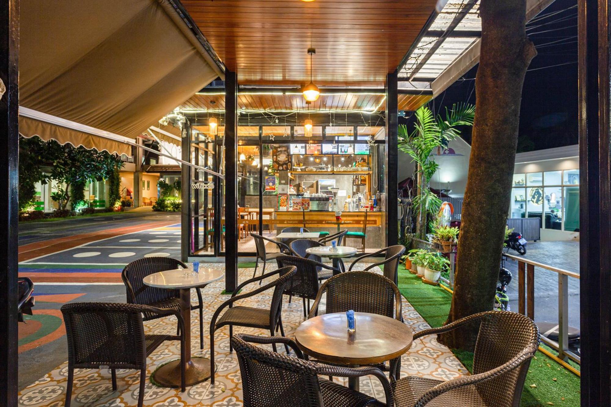 Thanthip Beach Resort Patong Dış mekan fotoğraf