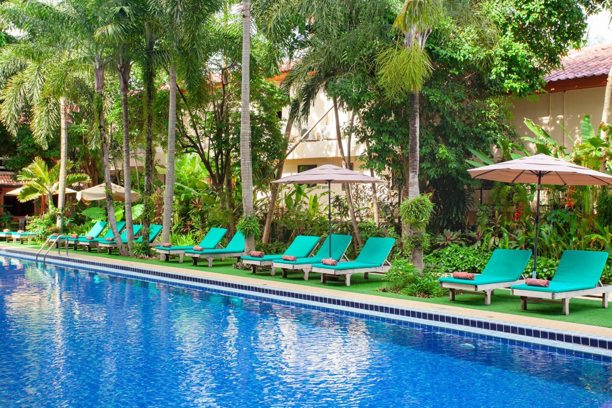 Thanthip Beach Resort Patong Dış mekan fotoğraf