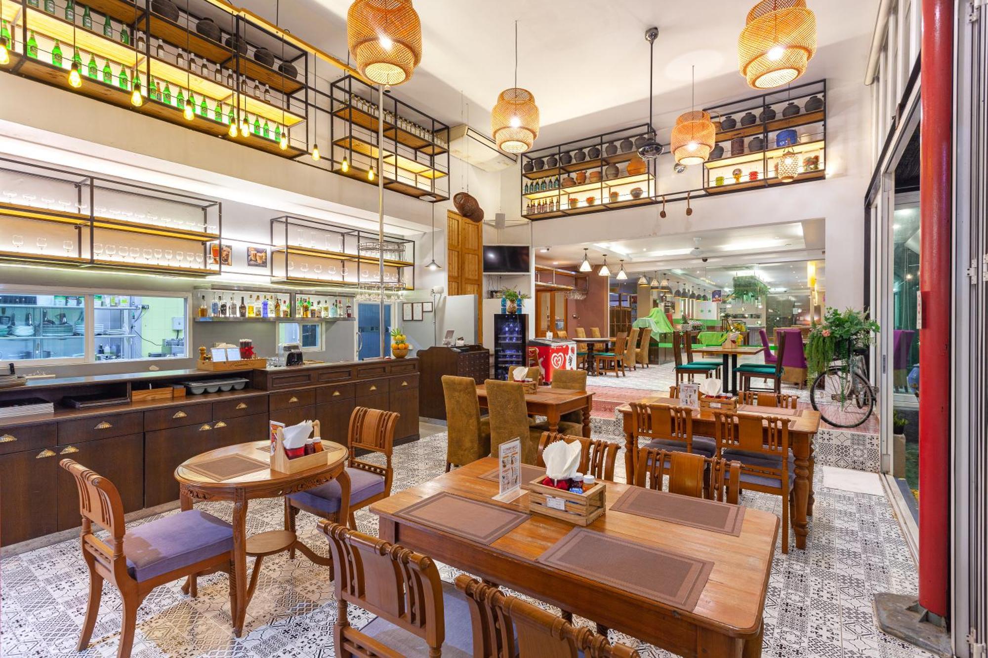 Thanthip Beach Resort Patong Dış mekan fotoğraf