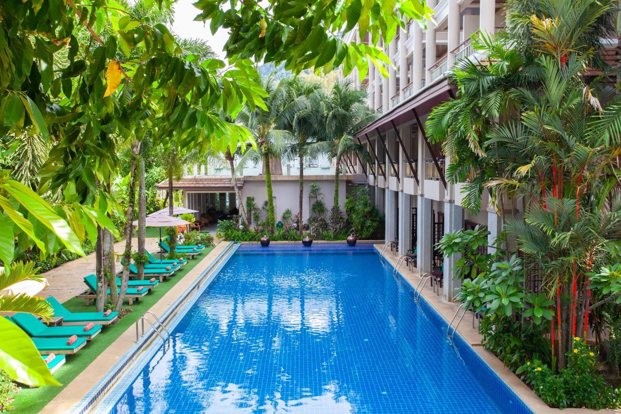 Thanthip Beach Resort Patong Dış mekan fotoğraf