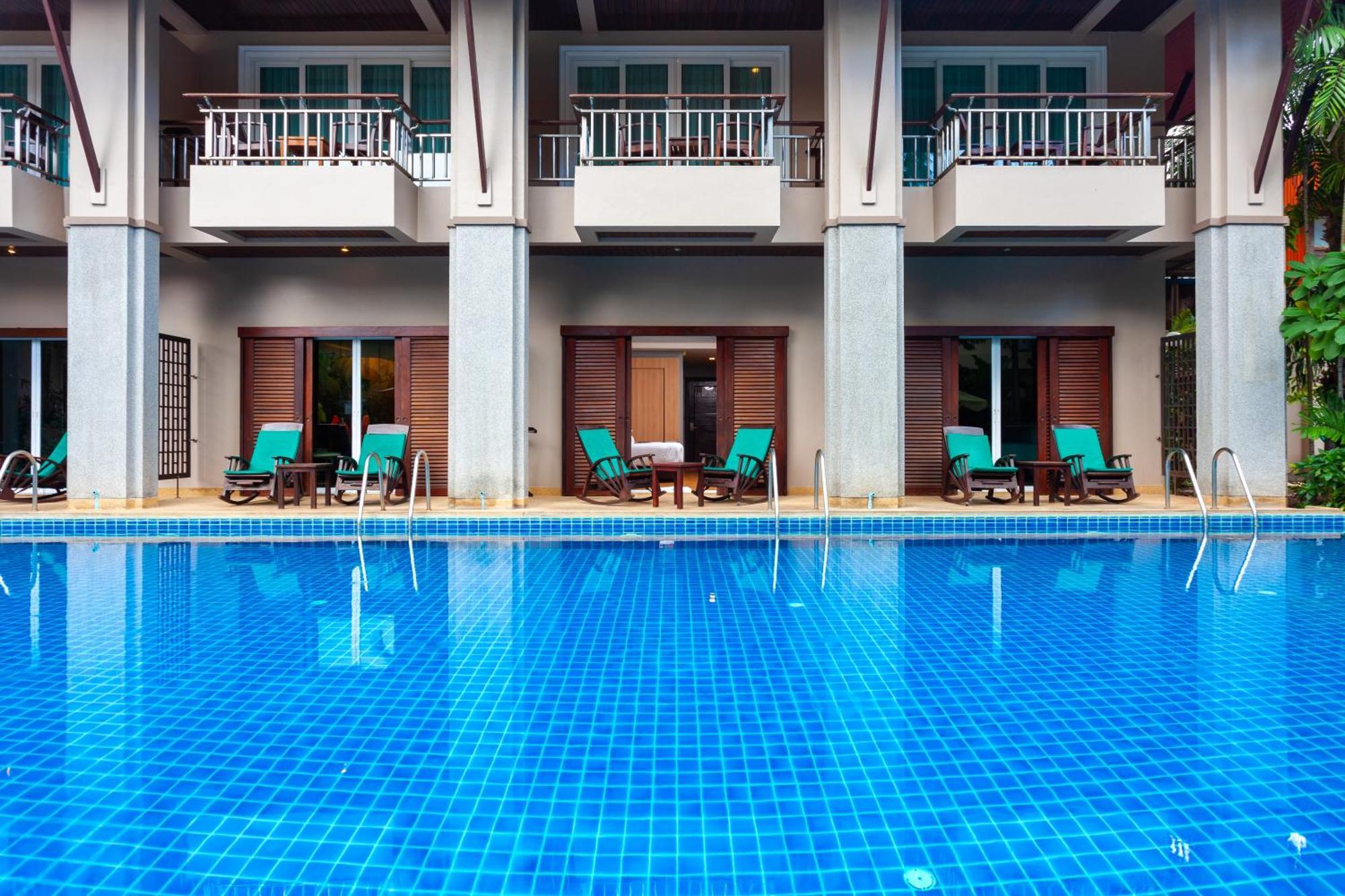 Thanthip Beach Resort Patong Dış mekan fotoğraf