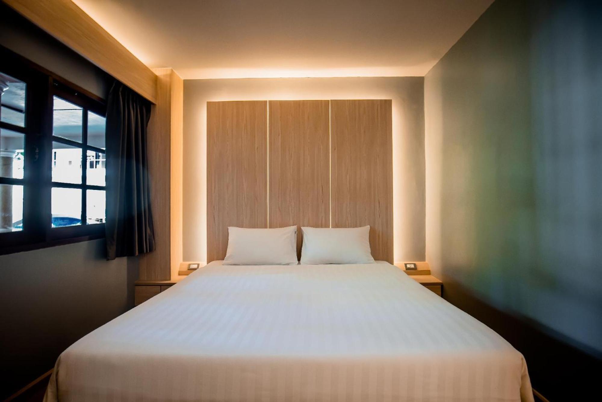Thanthip Beach Resort Patong Oda fotoğraf